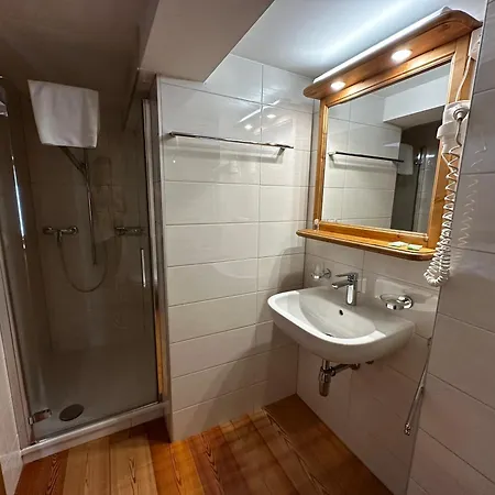 Nocleg ze śniadaniem Locanda Orelli 4*